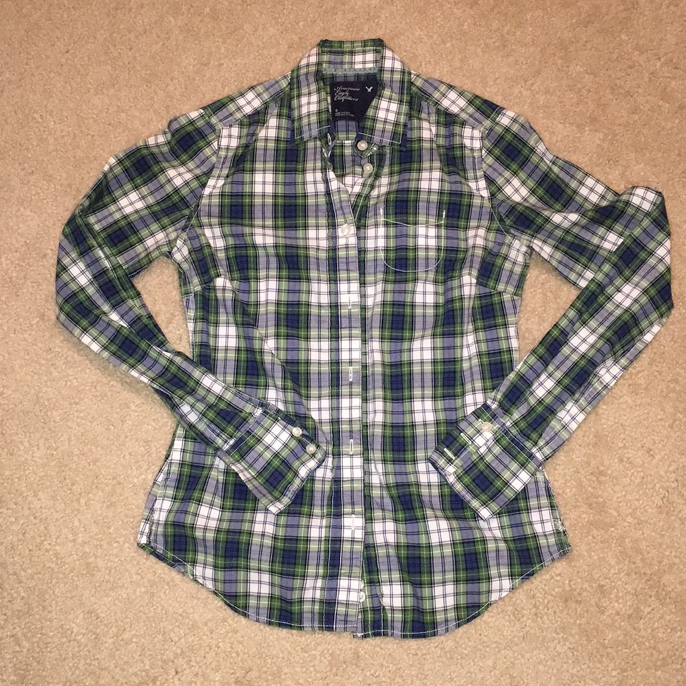 American Eagle Plaid Button Down Shirt!!!